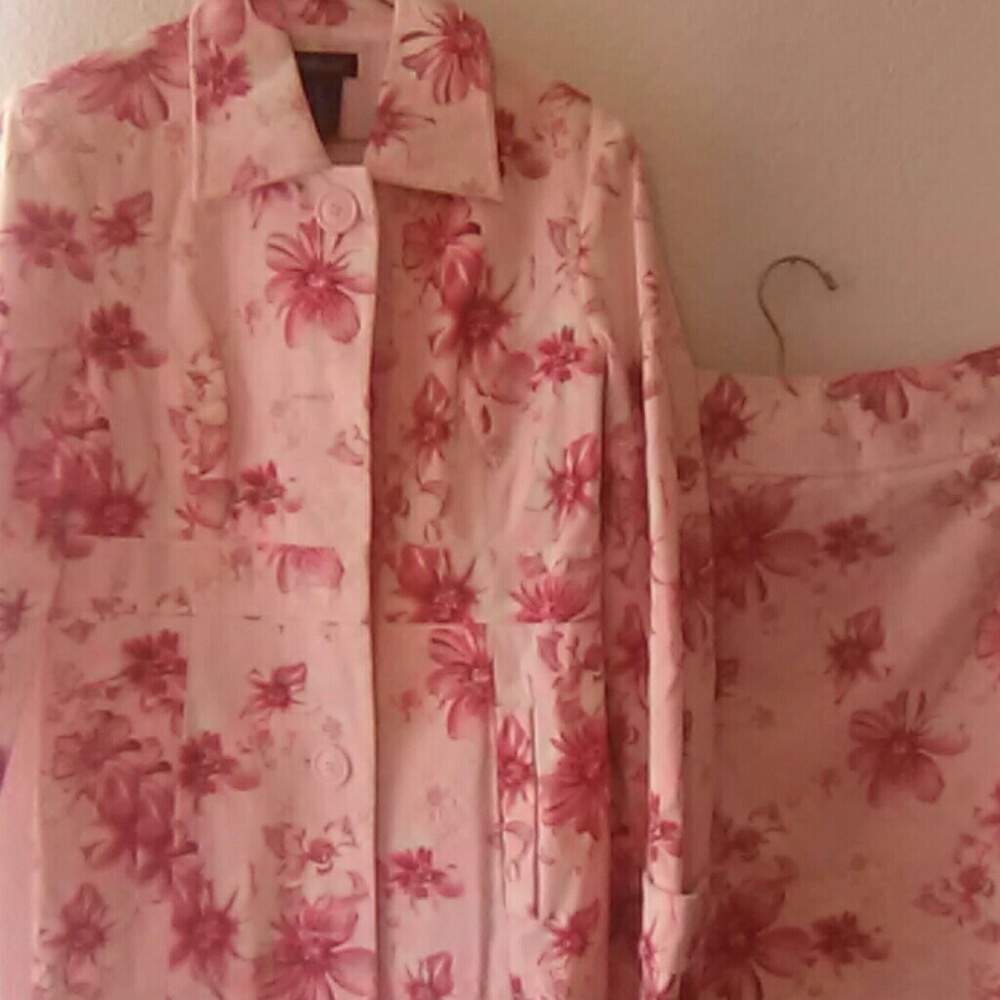 Two piece set jacket and skirt